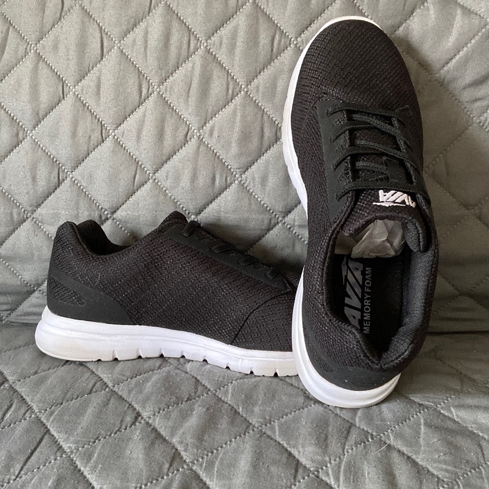 Avia sneakers - EUC, memory foam, breathable mesh, slip on.